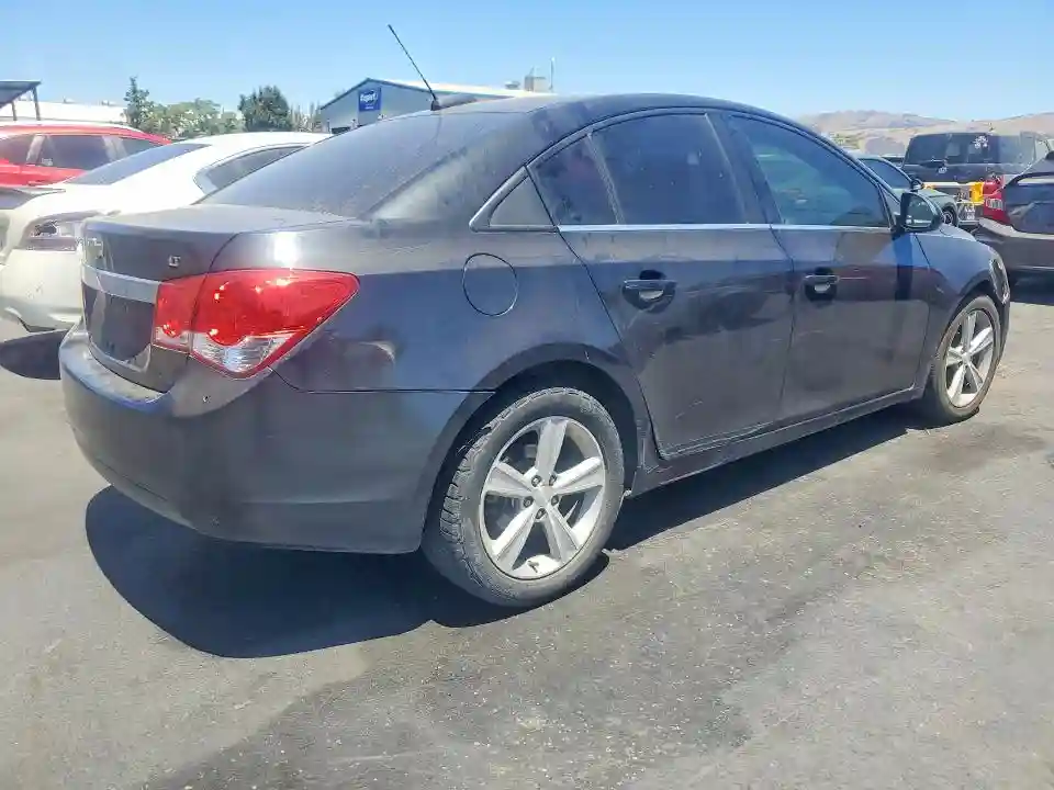 1G1PE5SB5F7278896 2015 CHEVROLET CRUZE-2