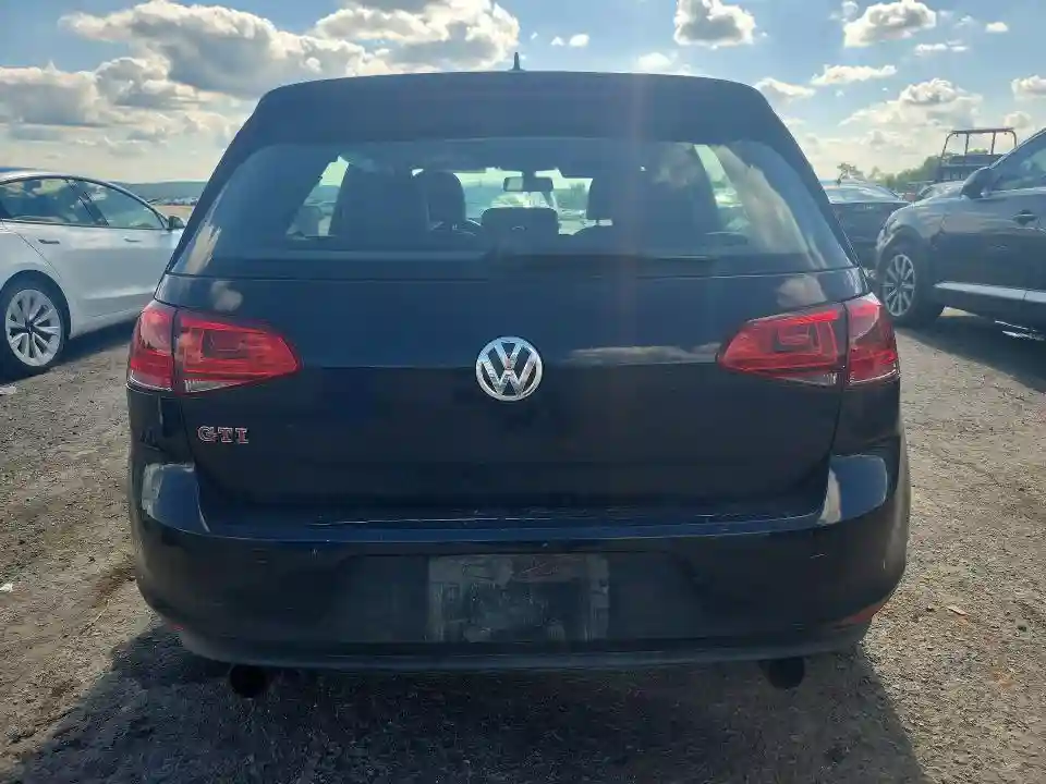 3VW547AU2HM050649 2017 VOLKSWAGEN GTI-5