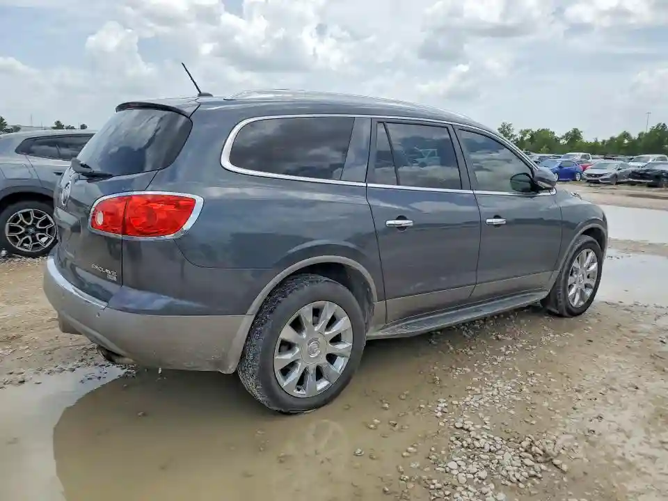 5GAKRCED5BJ260128 2011 BUICK ENCLAVE-2