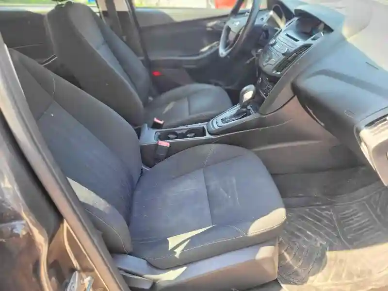 1FADP3E26FL303189 2015 FORD FOCUS-4