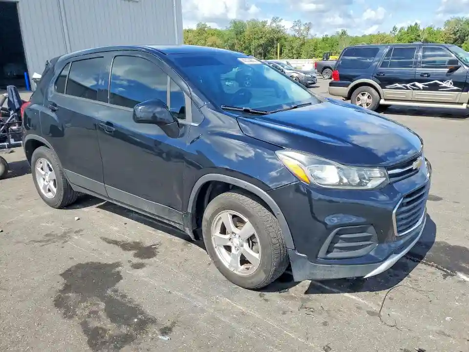 3GNCJKSBXHL230932 2017 CHEVROLET TRAX-3