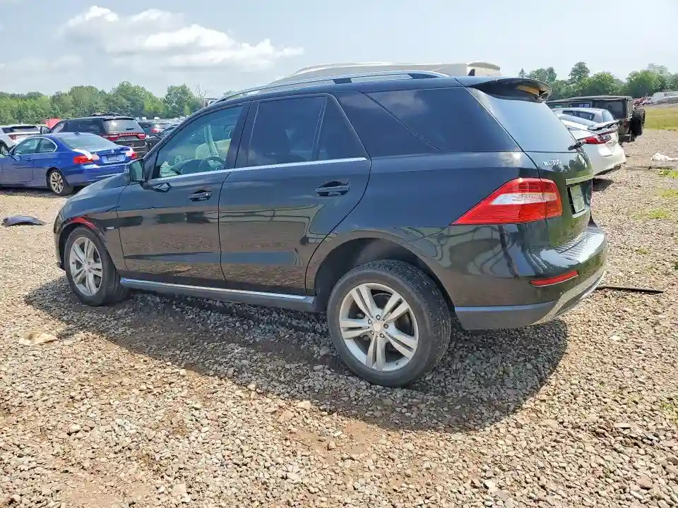 4JGDA5HBXCA002916 2012 MERCEDES-BENZ M-CLASS-1