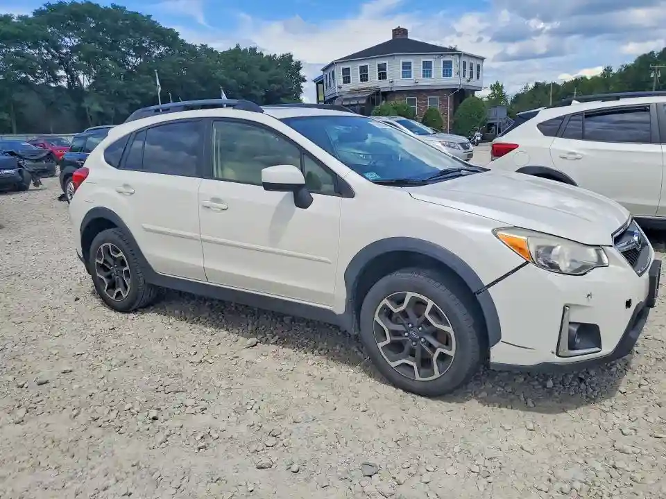 JF2GPABCXGH304022 2016 SUBARU CROSSTREK-3