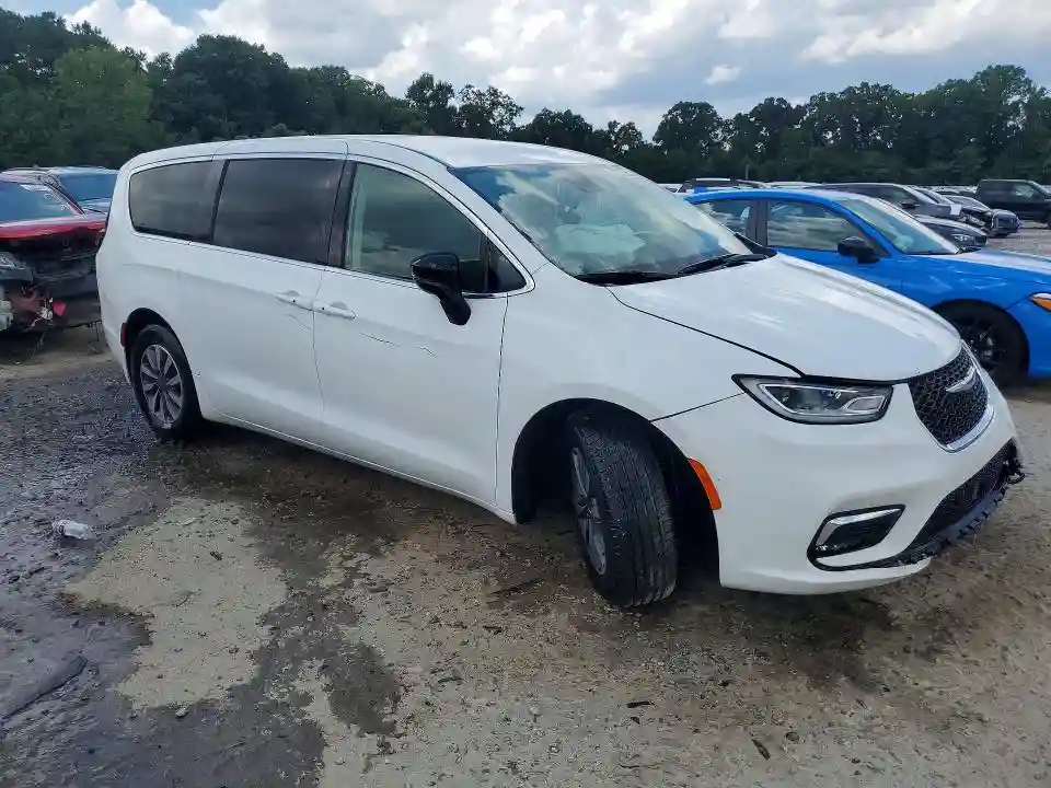 2C4RC1S72RR115104 2024 CHRYSLER PACIFICA-3