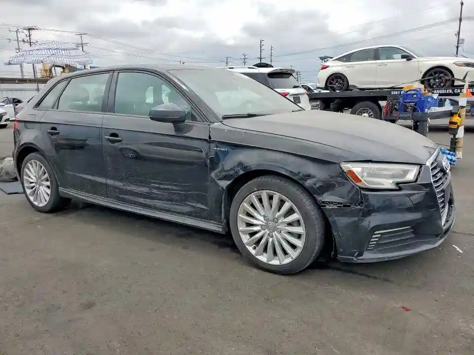 WAUUPBFF5HA046897 2017 AUDI A3-3