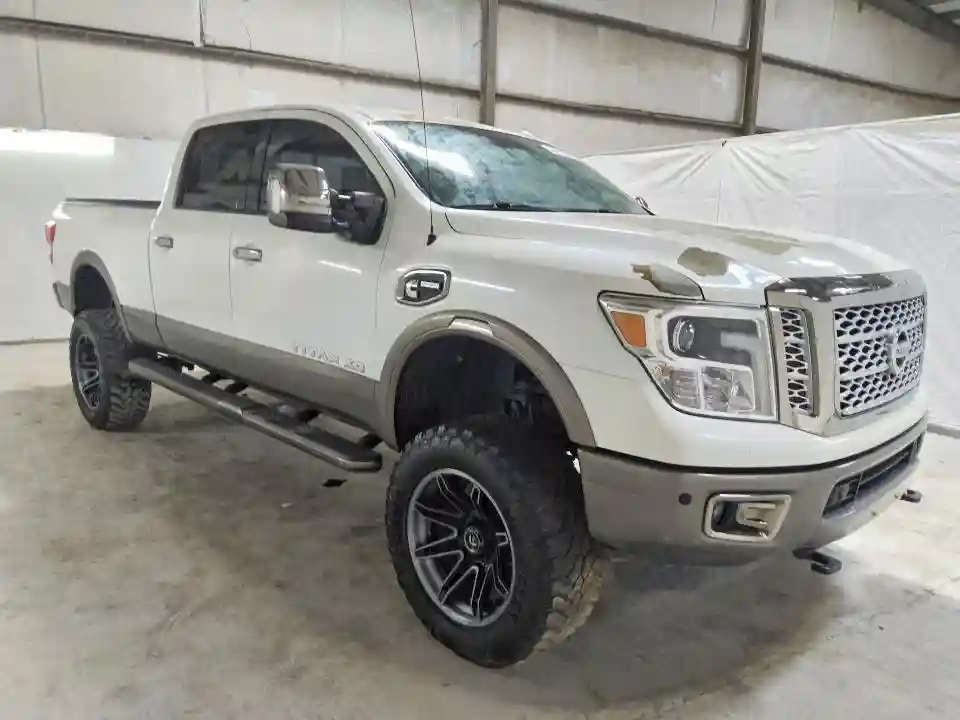 1N6BA1F46JN521358 2018 NISSAN TITAN-3
