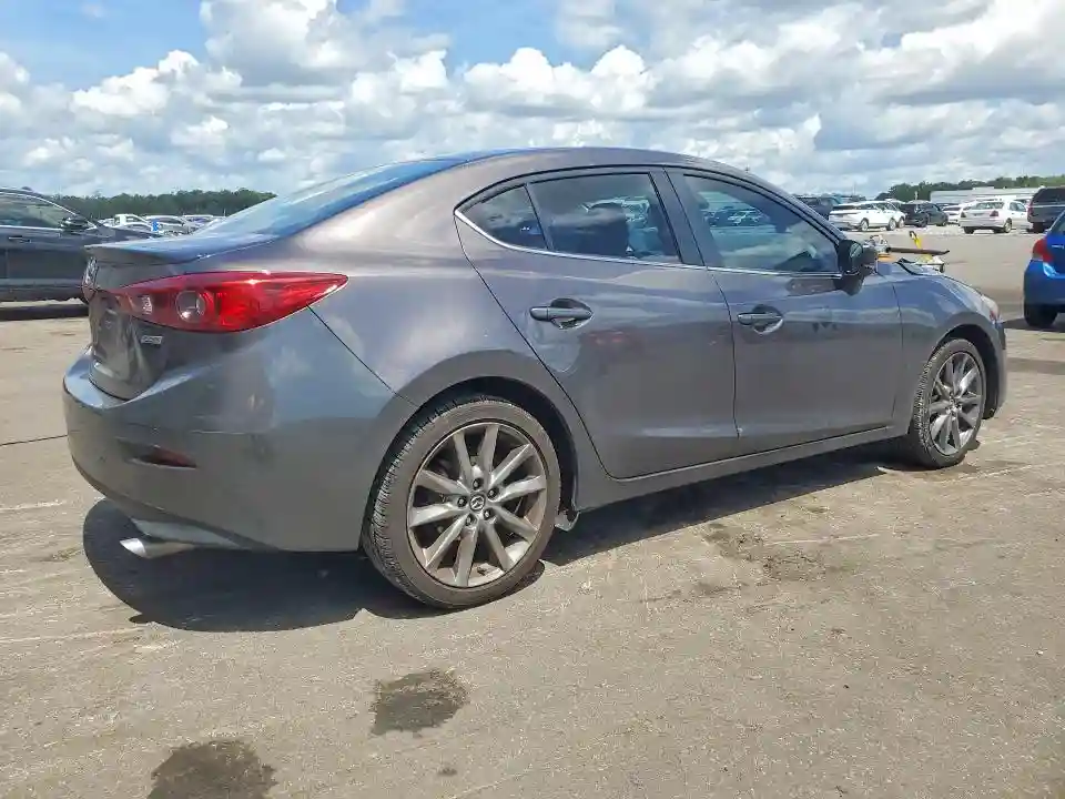 3MZBN1V35JM197259 2018 MAZDA 3-2
