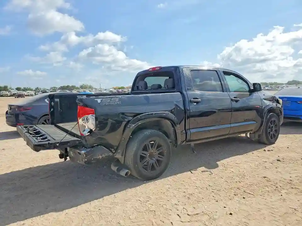 5TFEM5F17JX131958 2018 TOYOTA TUNDRA-2
