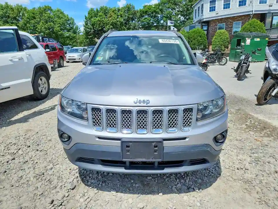 1C4NJDEB3HD162312 2017 JEEP COMPASS-4