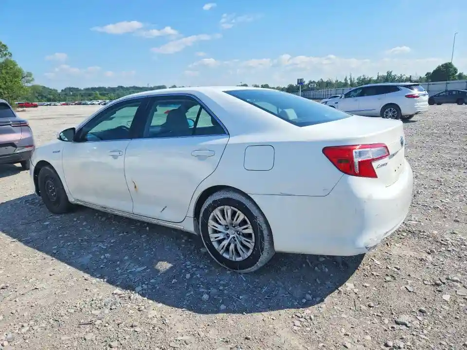 4T1BD1FK8DU083005 2013 TOYOTA CAMRY SOLA-1