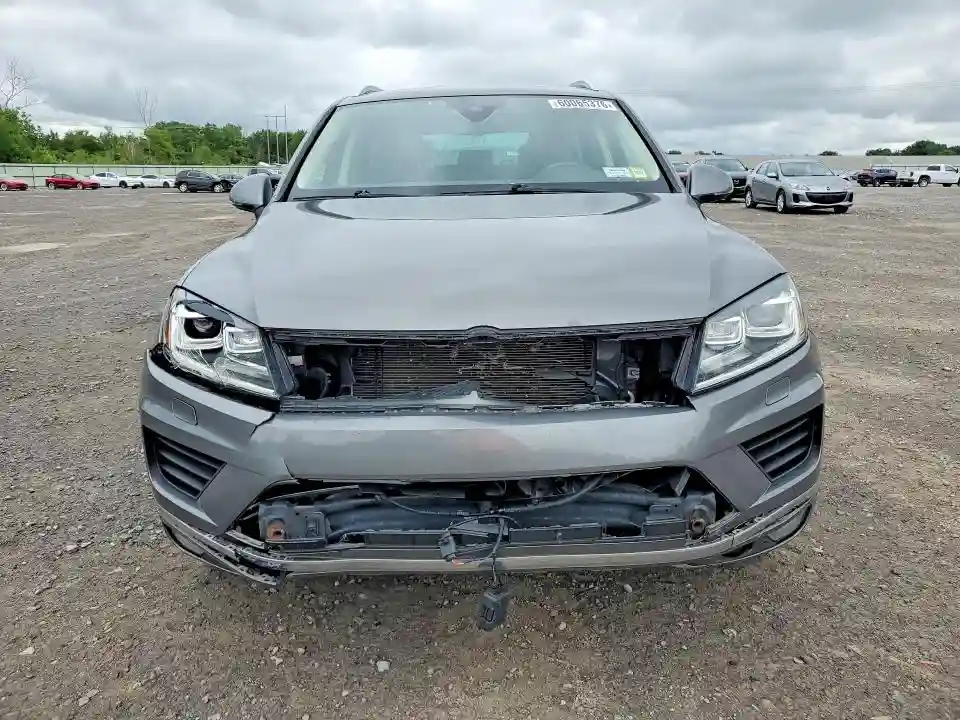 WVGEF9BP4GD010161 2016 VOLKSWAGEN TOUAREG-4