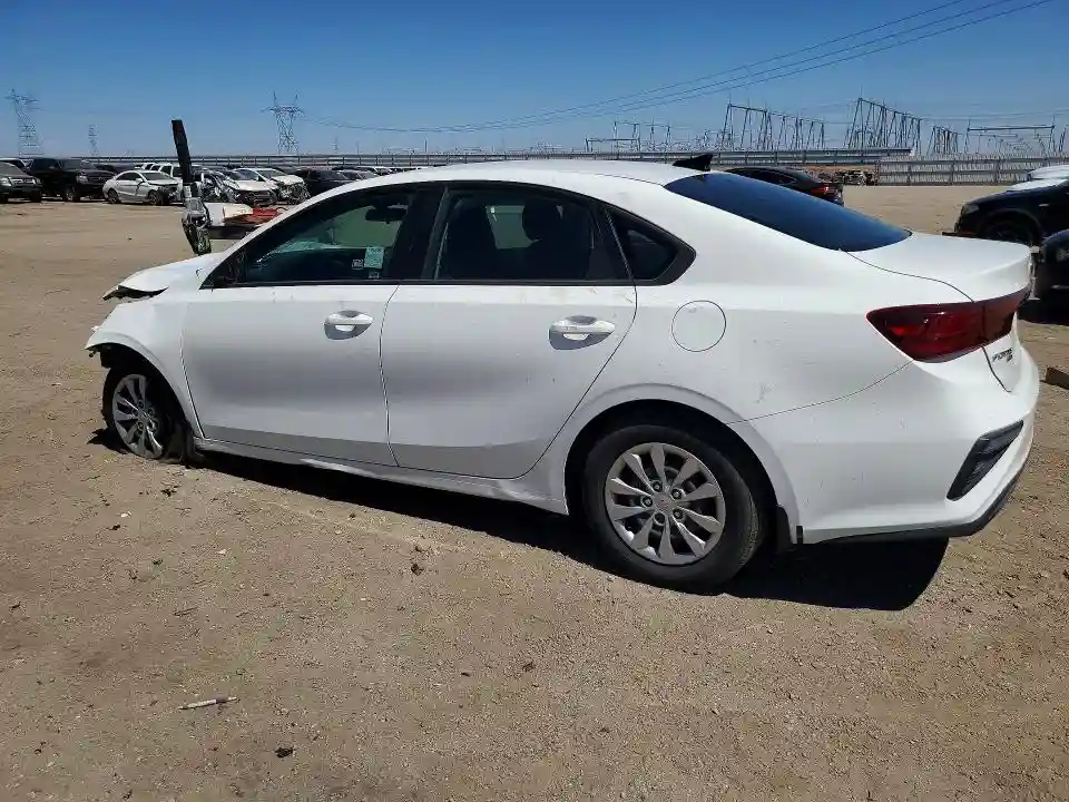 3KPF24AD4ME265319 2021 KIA FORTE-1