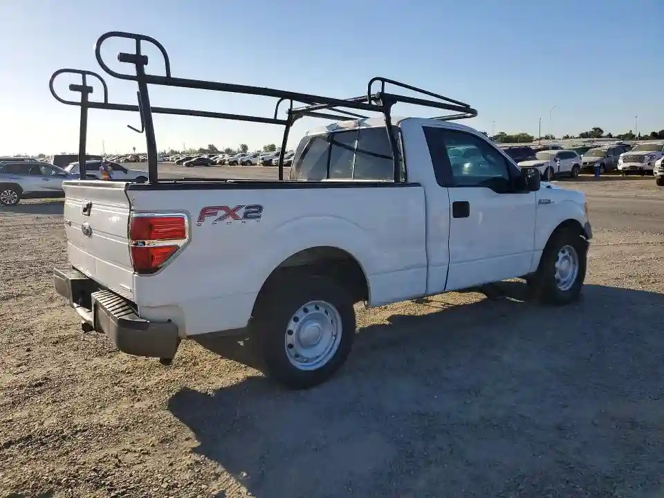1FTMF1CM6BKD22833 2011 FORD F150-2