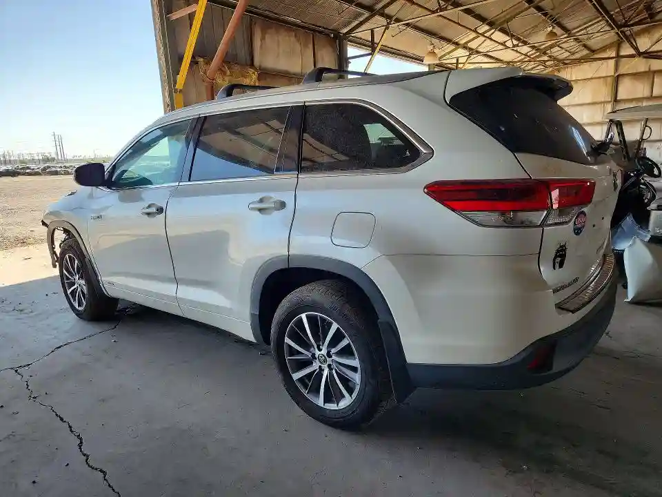 5TDJGRFH2HS034225 2017 TOYOTA HIGHLANDER-1