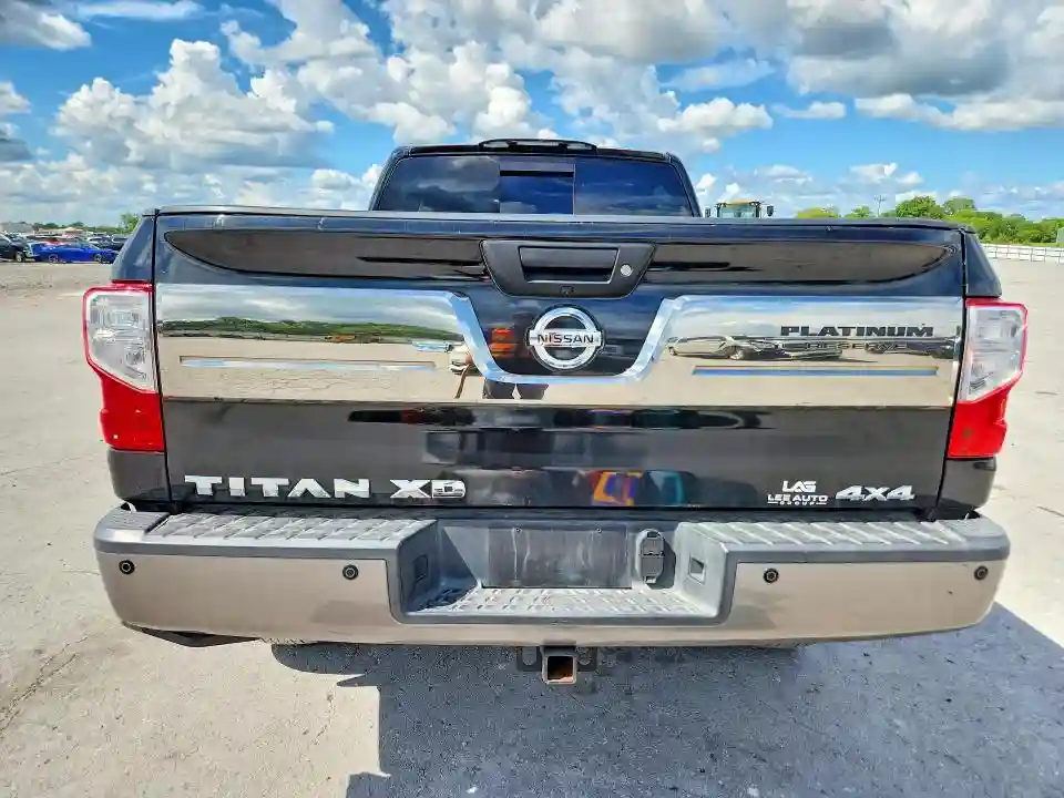 1N6BA1F47HN563239 2017 NISSAN TITAN-5