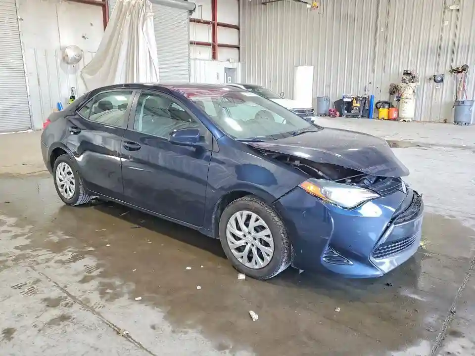 5YFBURHE5JP751944 2018 TOYOTA COROLLA-3