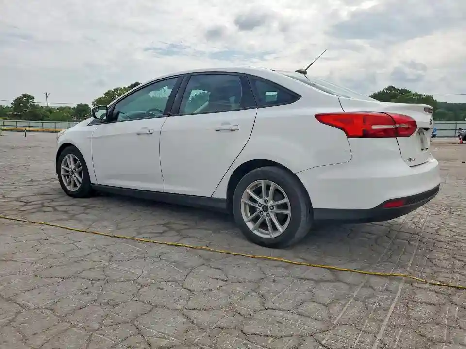 1FADP3F27HL275615 2017 FORD FOCUS-1