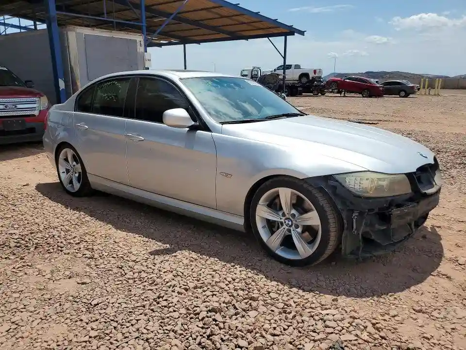 WBAPM5G51BNM68761 2011 BMW 3 SERIES-3