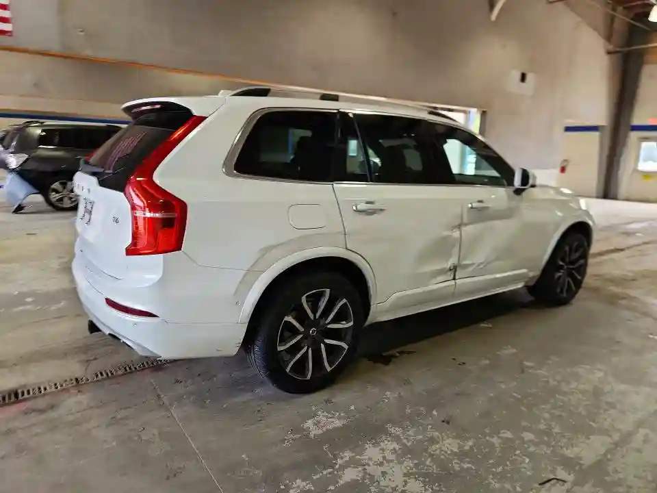 YV4A22PK0H1111653 2017 VOLVO XC90-2