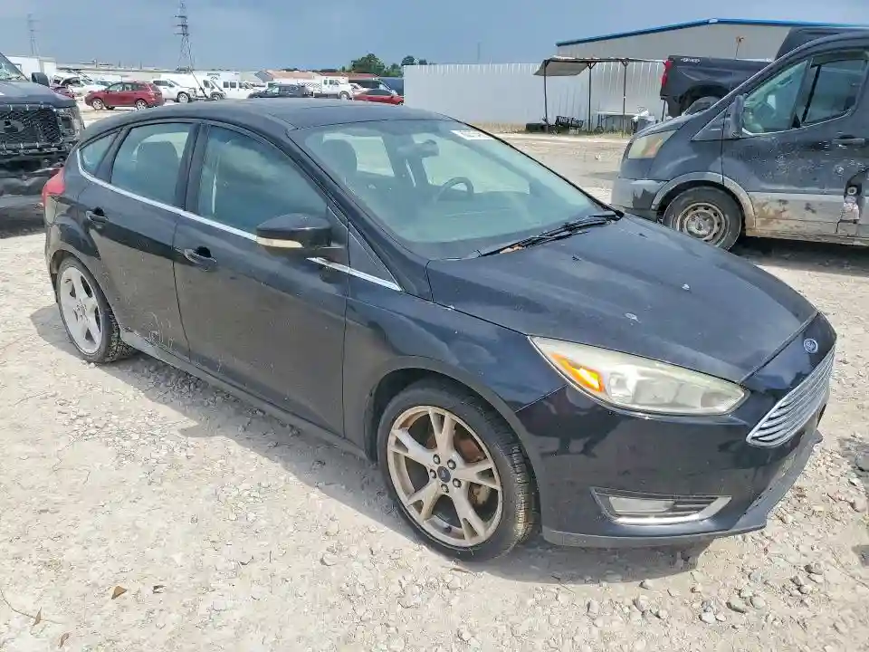 1FADP3N2XGL220821 2016 FORD FOCUS-3