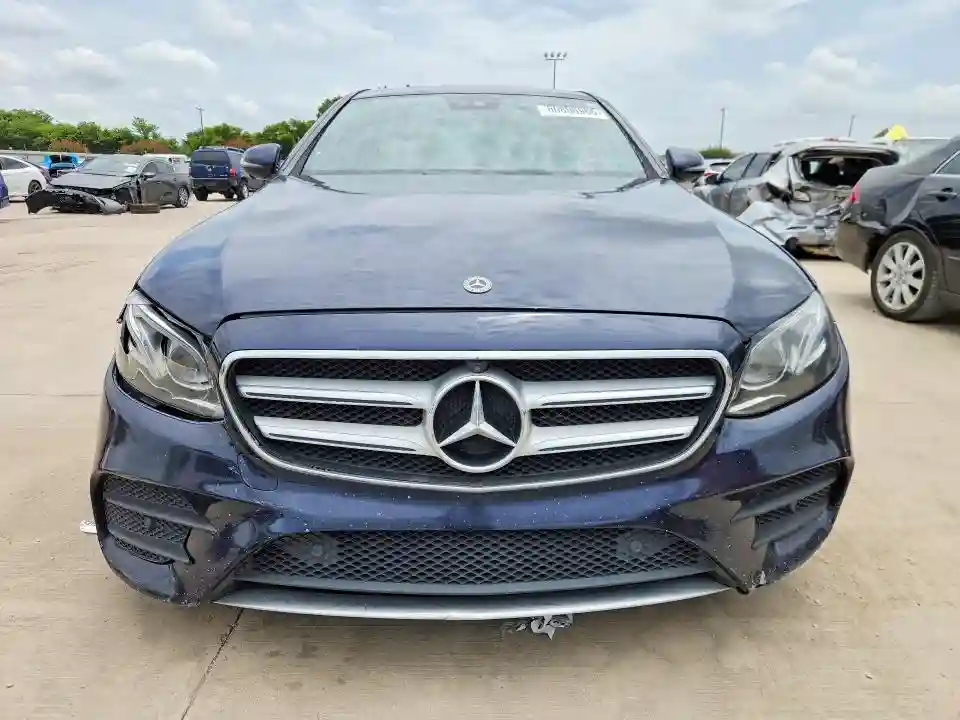 WDDZF4JB9KA666404 2019 MERCEDES-BENZ E-CLASS-4