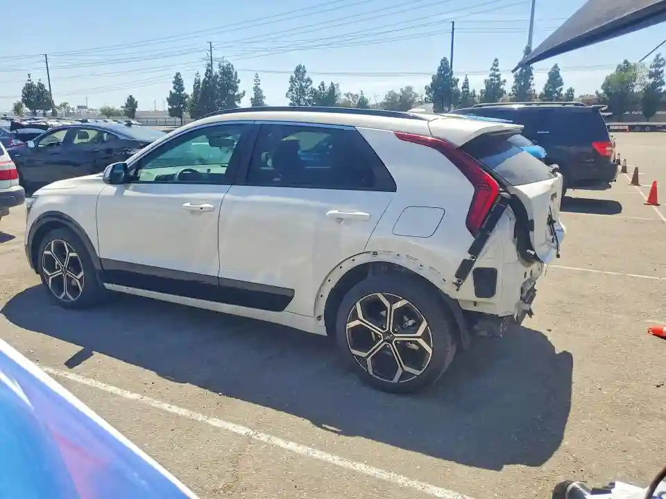 KNDCR3LE6S5240090 2025 KIA NIRO-1
