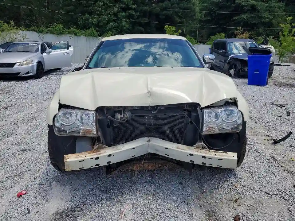2C3CA5CV9AH265970 2010 CHRYSLER 300-4