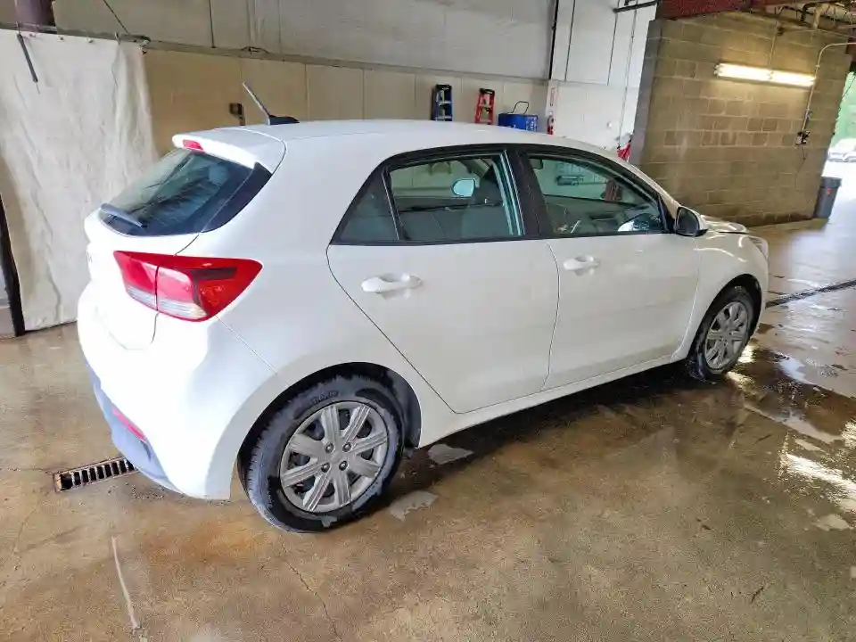 3KPA25AD5PE613584 2023 KIA RIO-2