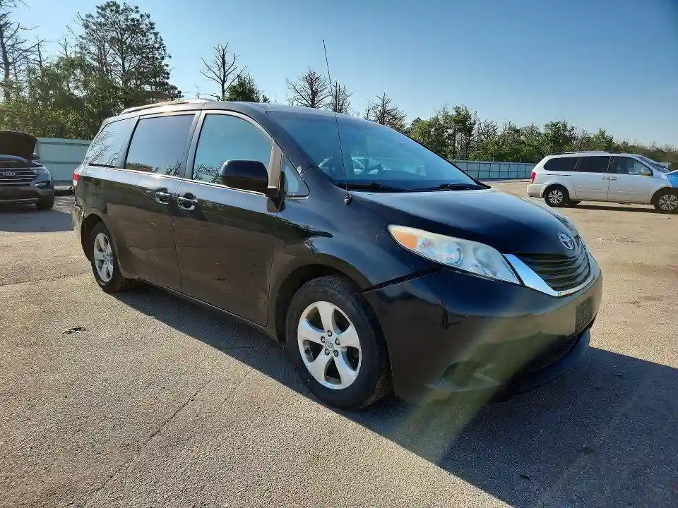 5TDKK3DC0CS245665 2012 TOYOTA SIENNA-3