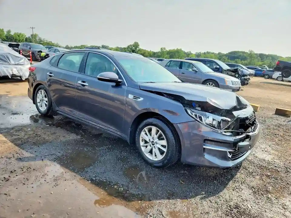 KNAGT4L32G5110786 2016 KIA OPTIMA-3