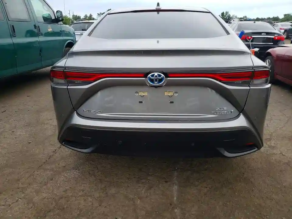 JTDAAAAA2NA006673 2022 TOYOTA MIRAI-5