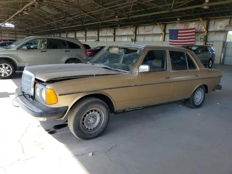 WDBAB33AXEA006277 1984 MERCEDES-BENZ 300-CLASS-0