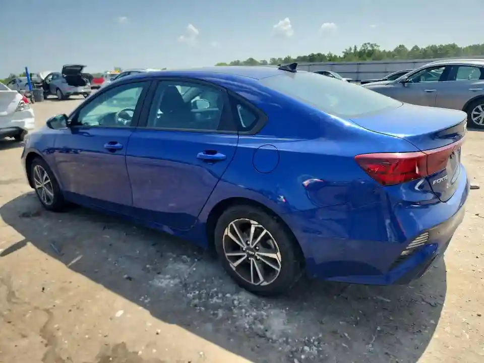3KPF24AD8PE626703 2023 KIA FORTE LXS-1