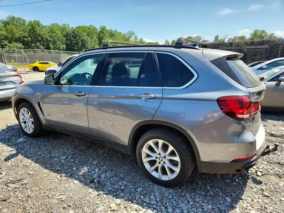 5UXKT0C54G0S76522 2016 BMW X5-1