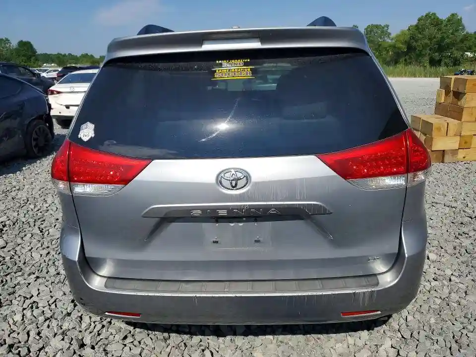 5TDKK3DC0BS053323 2011 TOYOTA SIENNA-5