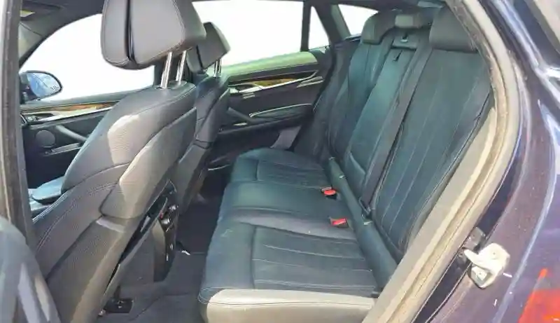 5UXKU2C54J0X50372 2018 BMW X6-5