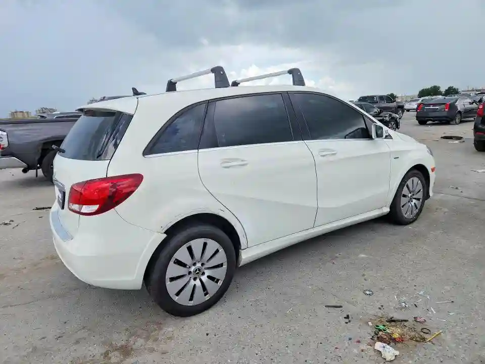 WDDVP9ABXHJ015686 2017 MERCEDES-BENZ B-CLASS-2