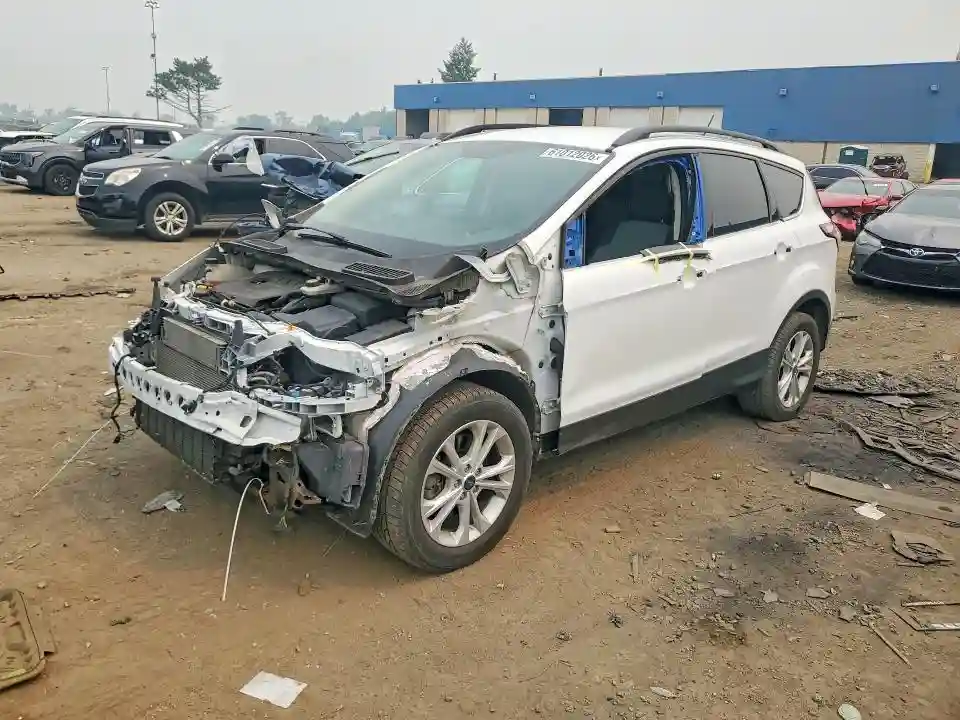 1FMCU9GD2JUB23061 2018 FORD ESCAPE-0