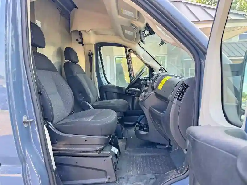 3C6TRVDGXKE518108 2019 RAM PROMASTER-4