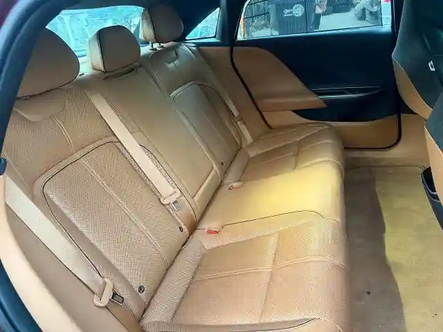 50EA1GBA8NA005072 2022 LUCID MOTORS AIR-5