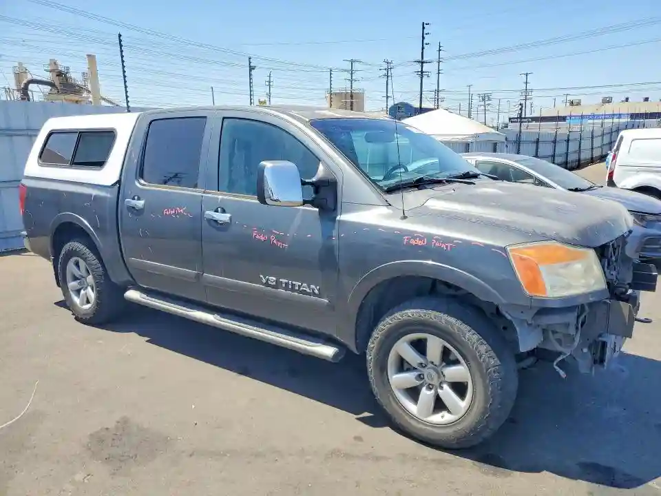 1N6AA0EC5BN318459 2011 NISSAN TITAN-3