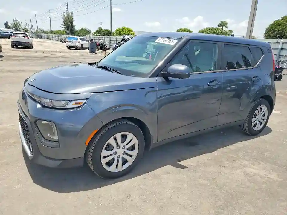 KNDJ23AU8L7010613 2020 KIA SOUL-0