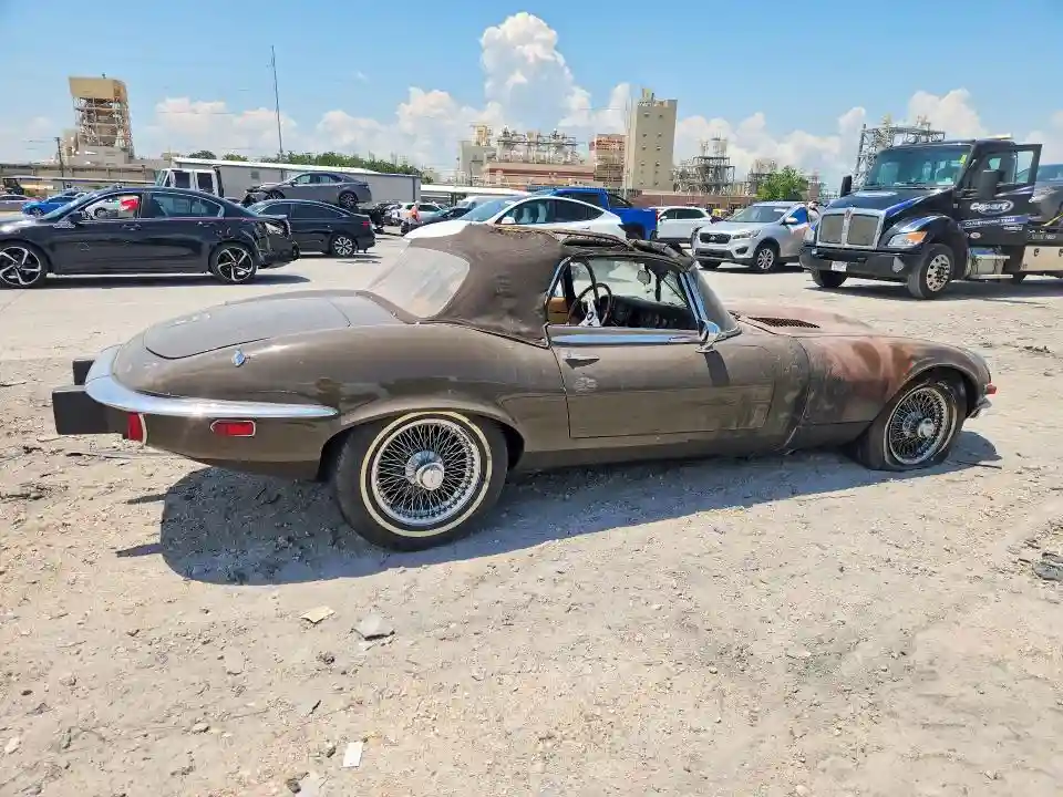 UE1S25137 1974 JAGUAR XK-2