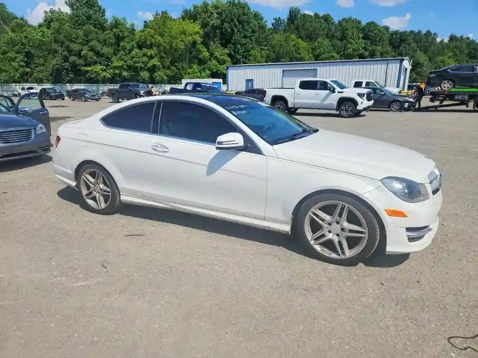 WDDGJ4HB7DG052513 2013 MERCEDES-BENZ C-CLASS-3