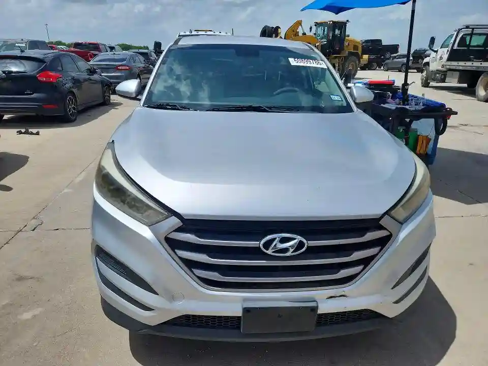 KM8J23A45HU463804 2017 HYUNDAI TUCSON-4