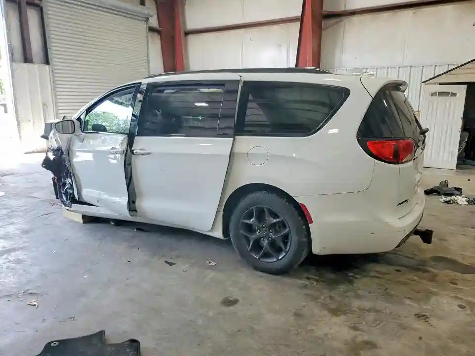 2C4RC1EG3JR227619 2018 CHRYSLER PACIFICA-1
