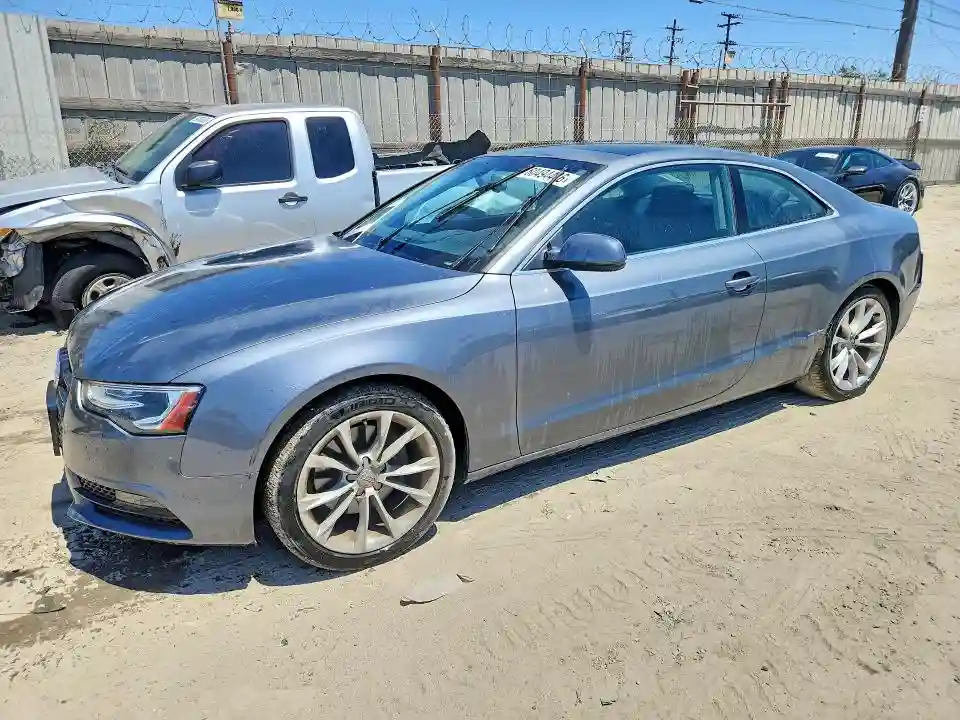WAULFAFR1DA001419 2013 AUDI A5-0