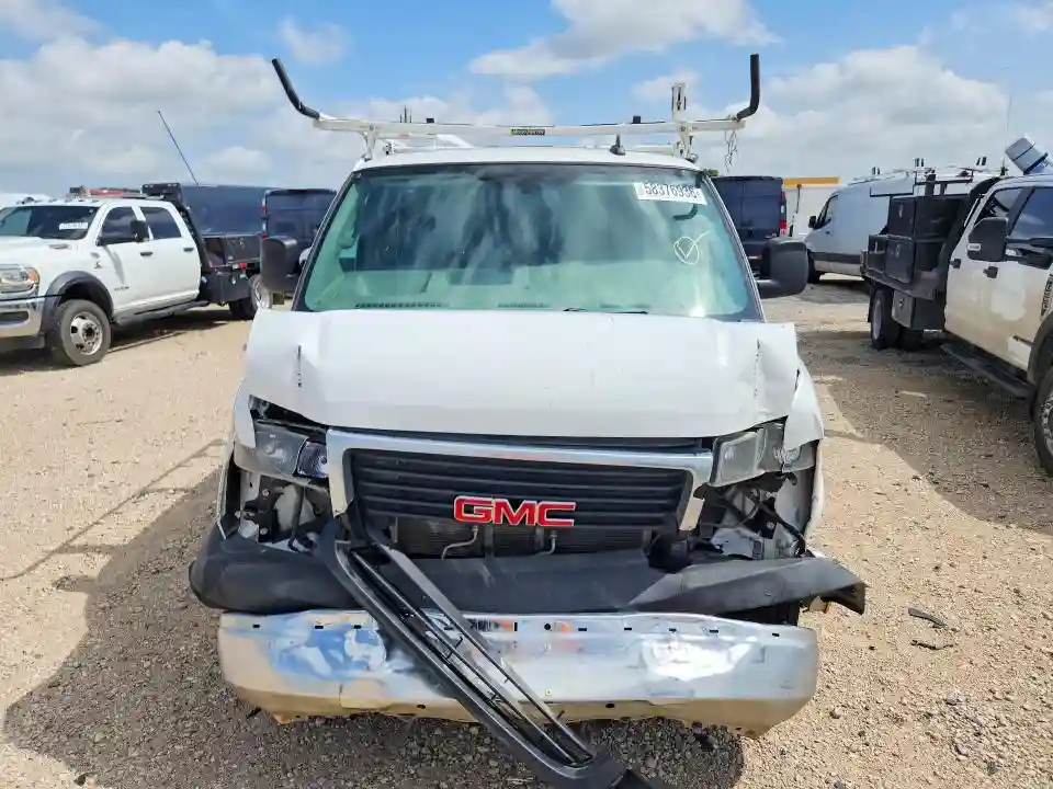 1GTW7AFGXK1313912 2019 GMC SAVANA-4