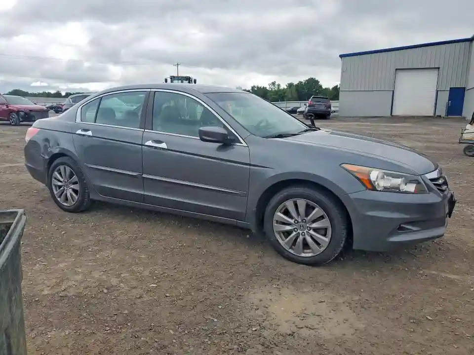 1HGCP3F88CA027681 2012 HONDA ACCORD-3