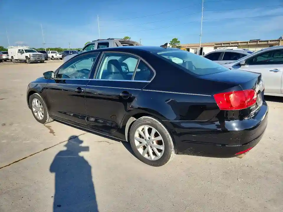 3VWDX7AJ7DM392858 2013 VOLKSWAGEN JETTA-1
